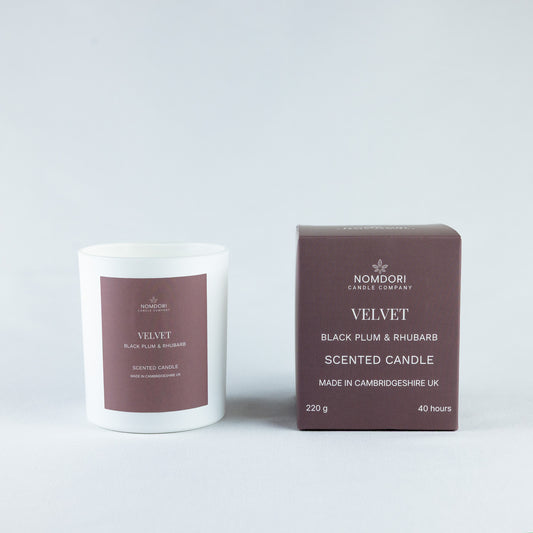 Velvet Candle 220g - Black Plum & Rhubarb